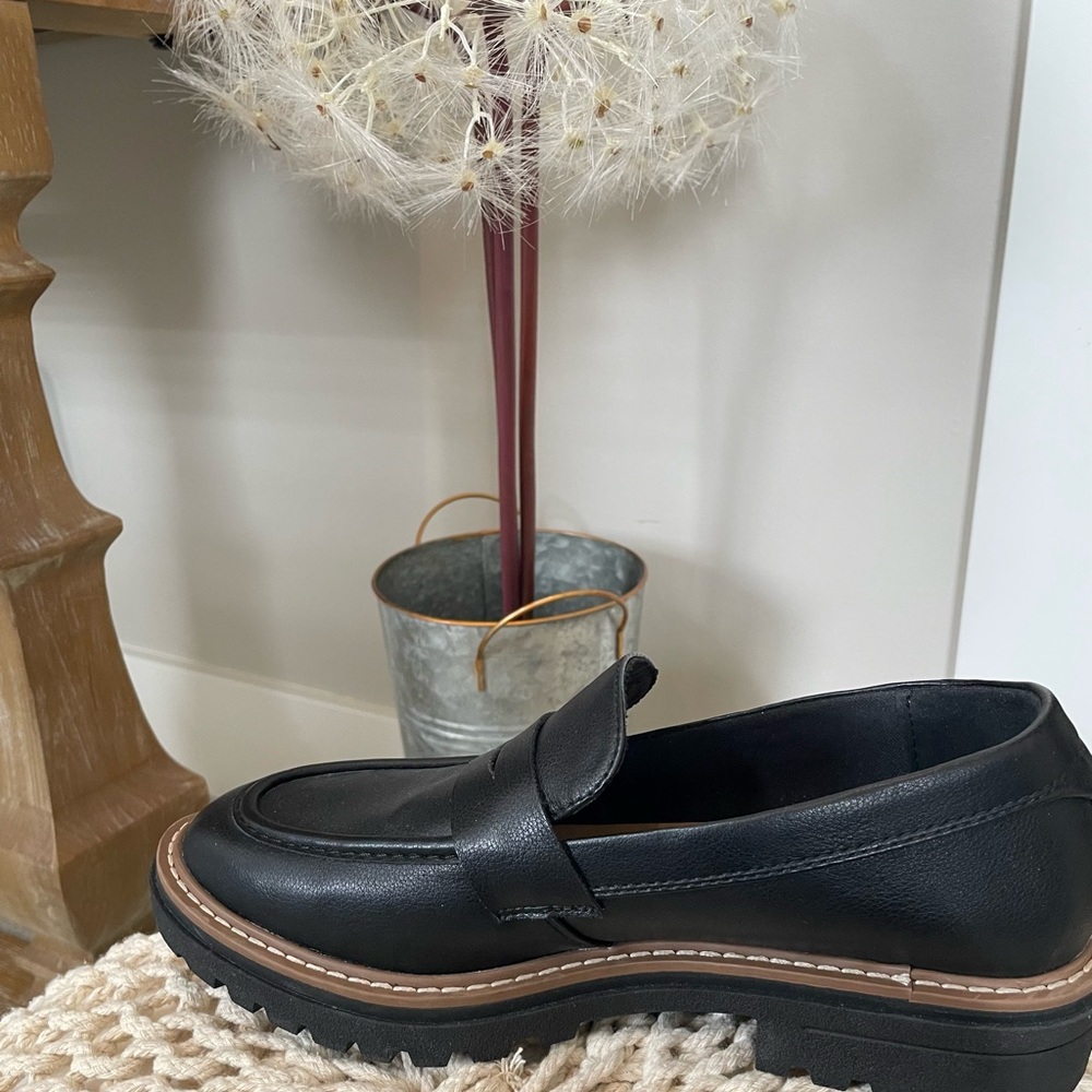 Falls Creek Black Leather Penny Loafers with Lug Sole - Picture 3 of 7
